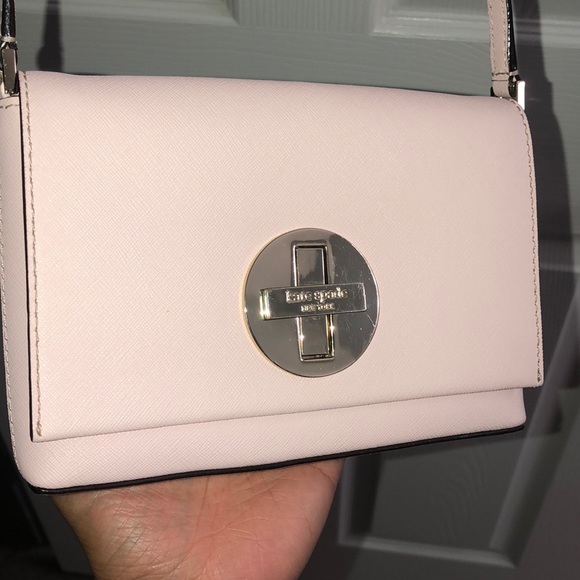 kate spade Handbags - Kate spade crossbody
